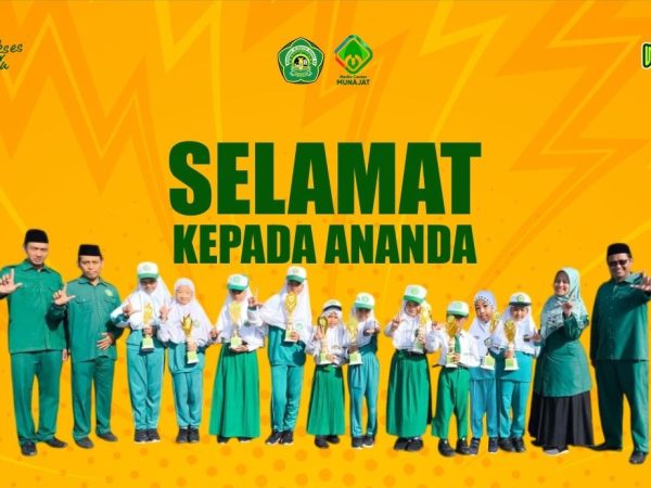 Penghargaan Murid Gemar Membaca Semester 2, MI Ma’arif NU Sunan Drajat Lamongan Apresiasi Pecinta Literasi