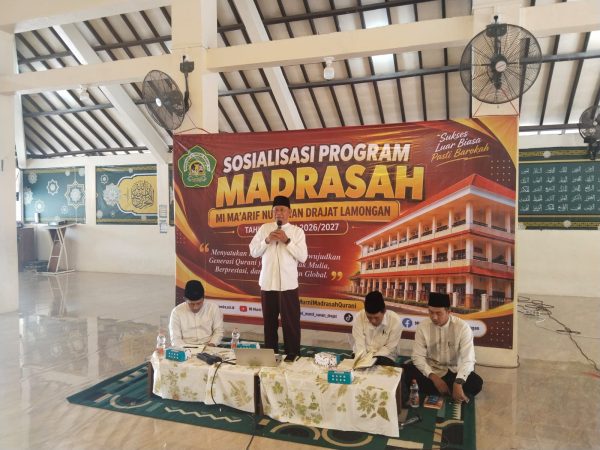 Sosialisasi Program Madrasah Kelas VI, MI Ma'arif NU Sunan Drajat Lamongan Tekankan Sinergi dan Kesiapan Menghadapi Masa Depan